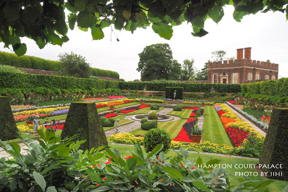 ハンプトンコート宮殿の庭園 イギリス庭めぐり旅14 Vol 6 いいひブログ いいひ住まいの設計舎